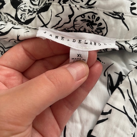 🍷💐 NEW Women's XL Wine Glass Dinner Party Blouse - Cocktails, Charcuterie - Picture 2 of 14